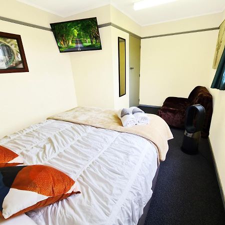 Rarakau Lodge Tuatapere Exteriér fotografie